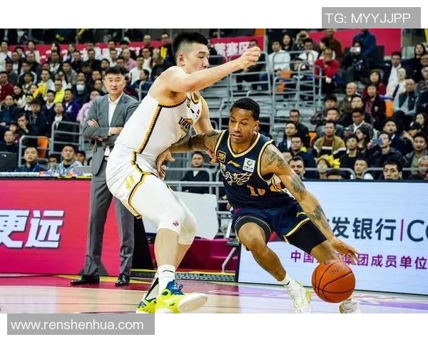 CBA精彩对决广东队与福建队比赛录像回放粤语解说全程回顾 CBA精彩对决广东队与福建队比赛录像回放粤语解说全程回顾