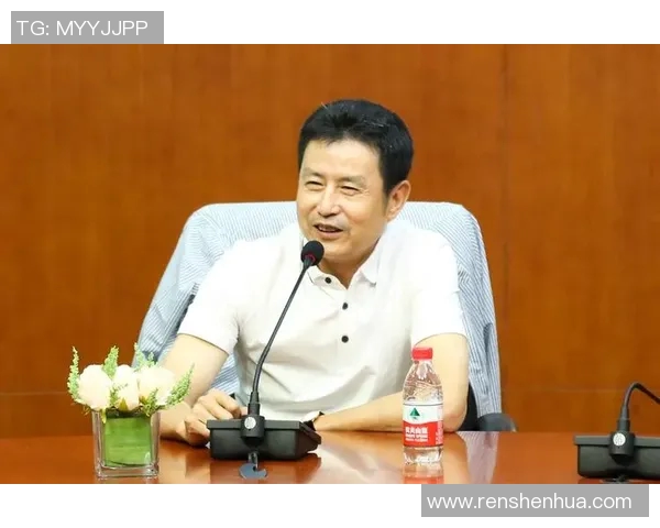 周军专访：从排球新星到传奇教练的成长之路回顾